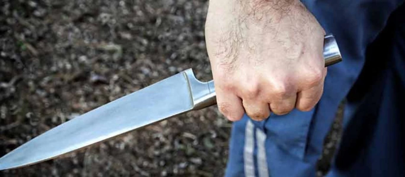 Περιστατικό πρωτοφανούς αγριότητας στον Άλιμο: Ανήλικοι μαχαίρωσαν με σουγιάδες και κουζινομάχαιρα 14χρονο!